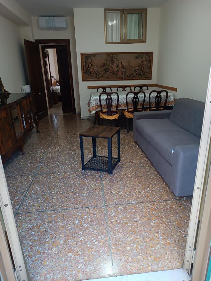 Hortis Apartment, 5 Persone, 2 Camere, Balcone, Metro C E Tram Per Il Centro Rome Exterior photo