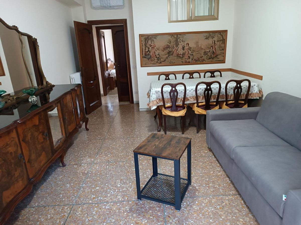 Hortis Apartment, 5 Persone, 2 Camere, Balcone, Metro C E Tram Per Il Centro Rome Exterior photo